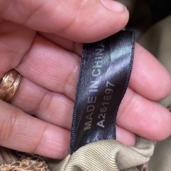 G.I.L.I  Snakeskin Leather Back Pack HandBag - Picture 11 of 17